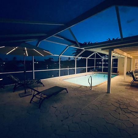 Villa Catalina Isles - Holidays In Paradise Кейп-Корал Екстер'єр фото